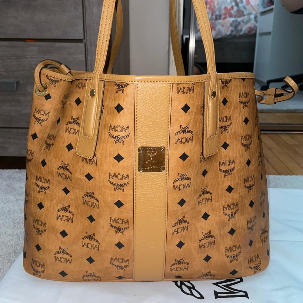 Brand new MCM Cognac Medium Liz Shopper